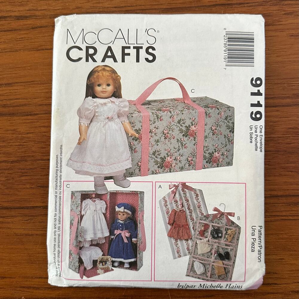 UNCUT McCall's 9119 Pattern Carry Case for 18" Doll